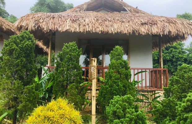 Ba Khan Village Resort's rock garden bungalow